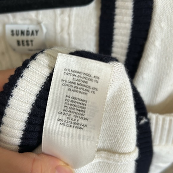 Sunday Best Aritzia Cropped Sweater Vest Wool V-neck white black Size M - Picture 3 of 7